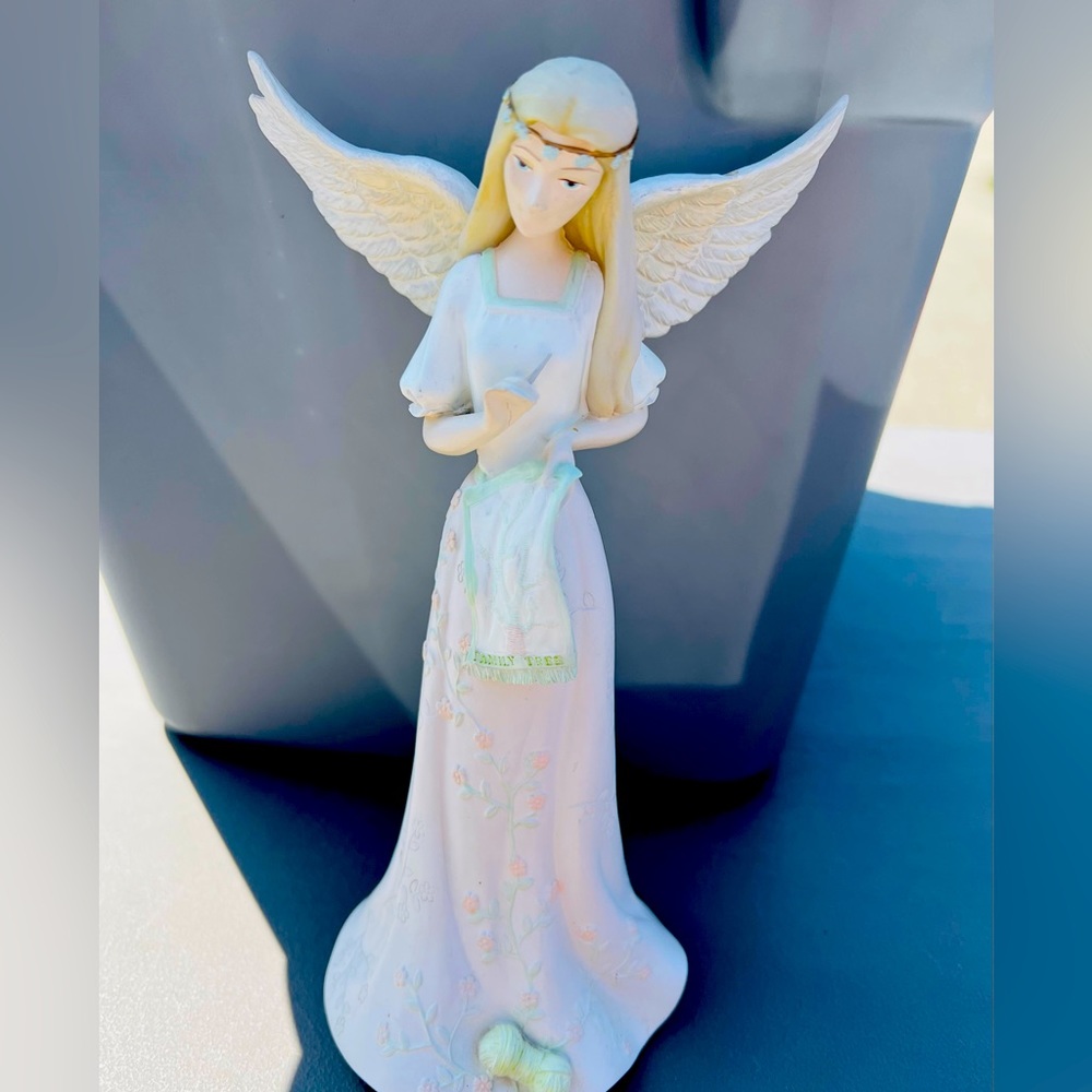 I Believe Collection “Angels Among Us” figurine. Perfect condition. No box.